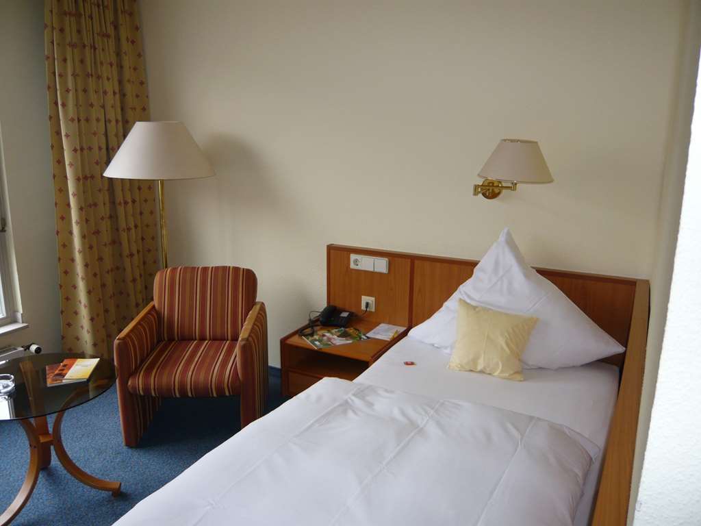 Ringhotel Am Stadtpark Lünen Стая снимка